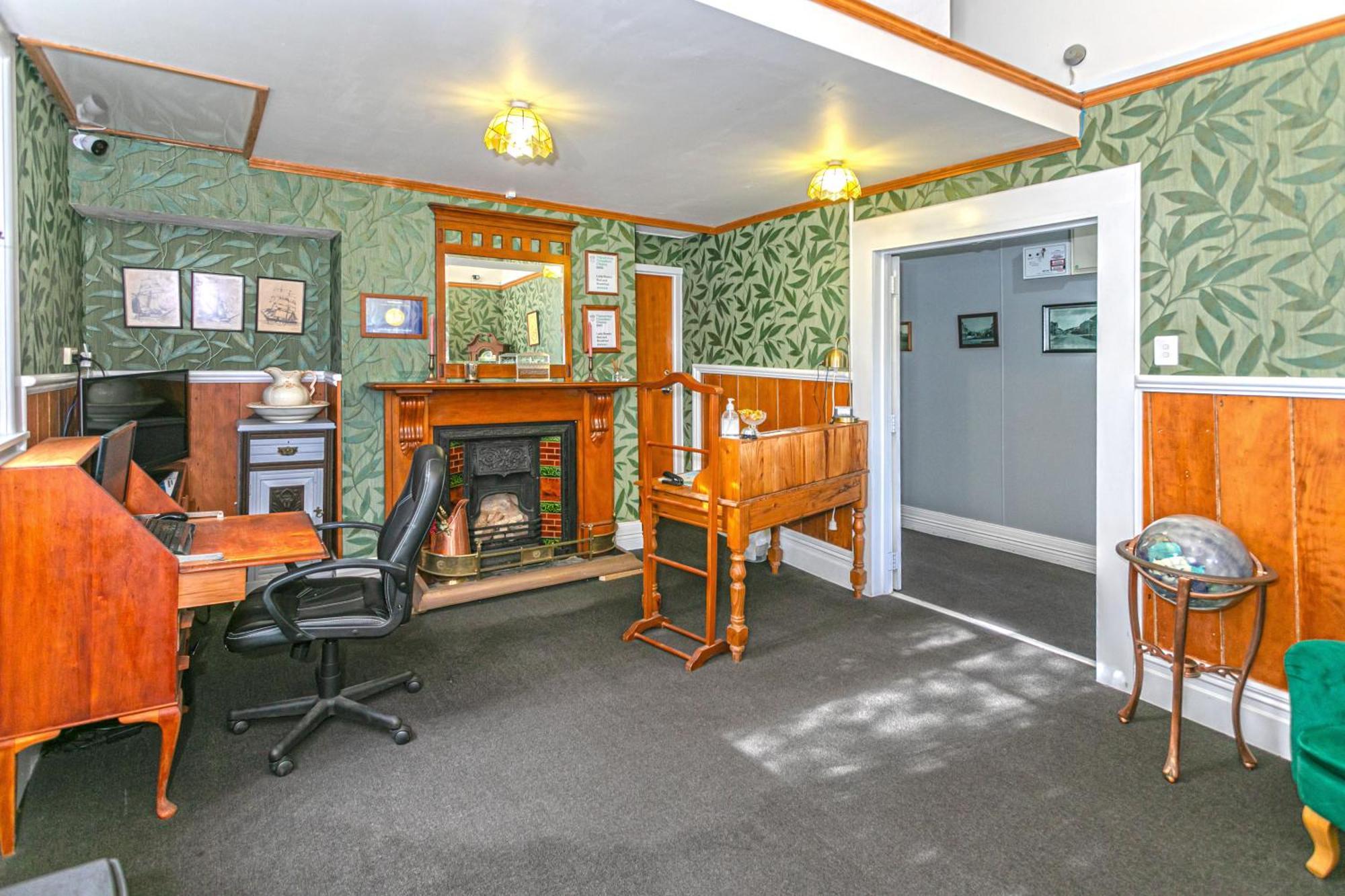 Lady Bowen Bed & Breakfast Темс Экстерьер фото
